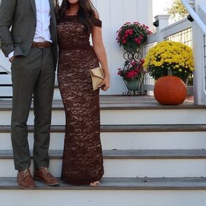 Selfie Leslie Flutters Off-Shoulder Lace Maxi Dress Chocolate